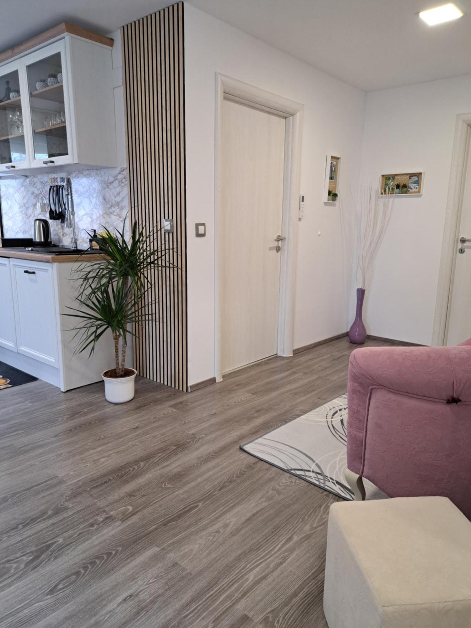 Apartmani Habibi Jalzabet Екстериор снимка