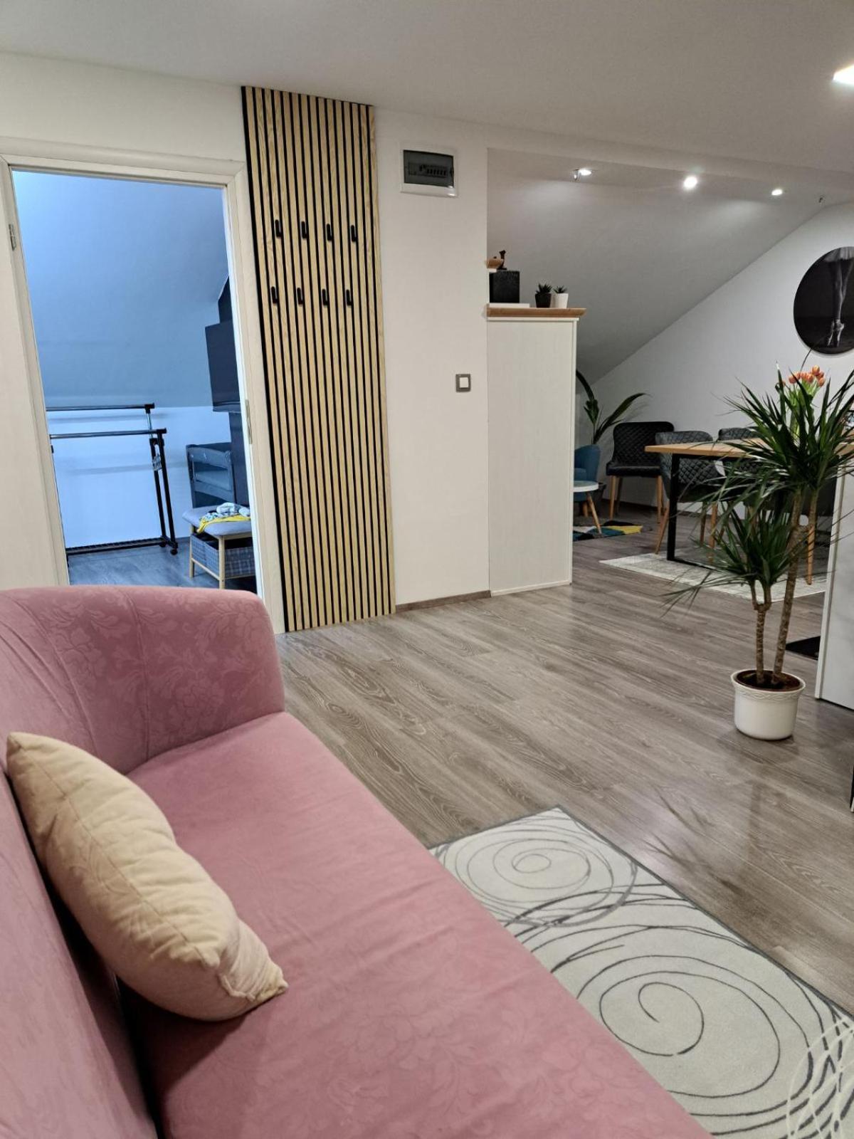 Apartmani Habibi Jalzabet Екстериор снимка