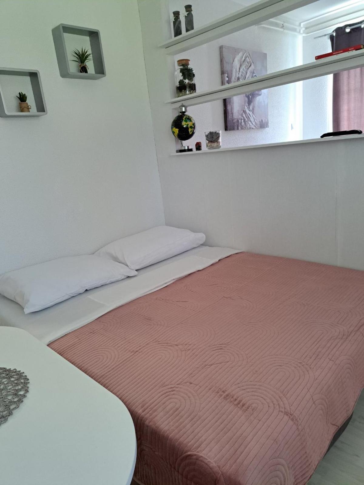 Apartmani Habibi Jalzabet Екстериор снимка